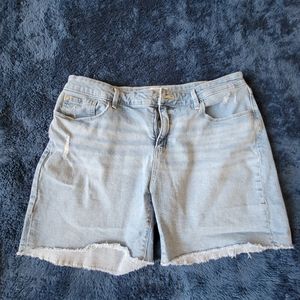 Levis-Denizen Mid-Rise 5" Jean Shorts
